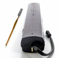 Bulls LED-Folie Mit Taster Für Integrierte Akkus 15x35mm Länge: 150mm -Fahrradzubehör Verkäufe Bulls Rotwild LED Folie fuer intergrierte Akkus Flachband BMZ 24983e