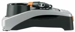 SKS Airstep - Tretpumpe 13 SKS Airstep - Tretpumpe -Fahrradzubehör Verkäufe SKS Airstep Tretpumpe 7Bar 100PSI Multivalve 11511 050 22035 4002556883829d
